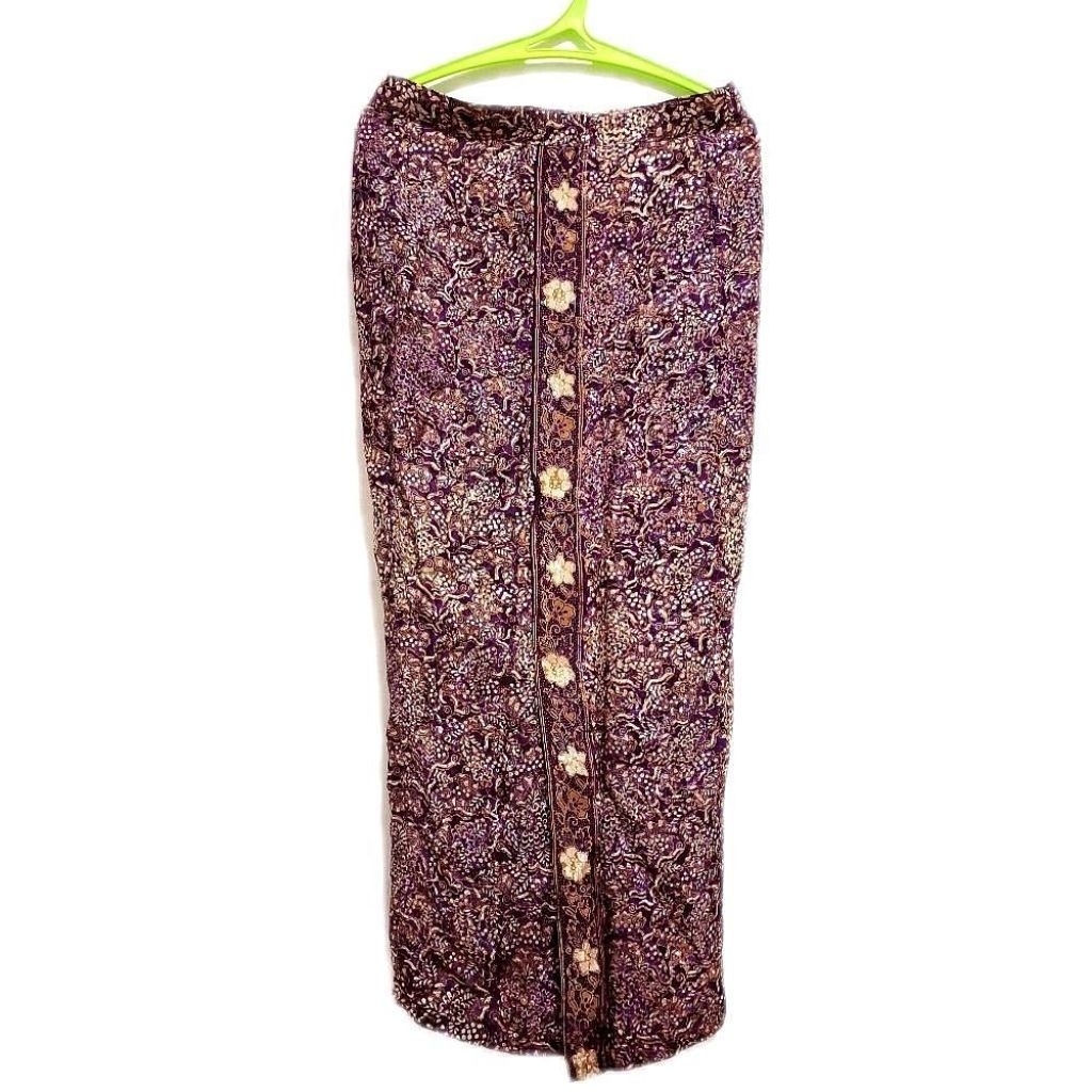 Rok Batik wanita bahan satin tenun warna magenta ungu size XL