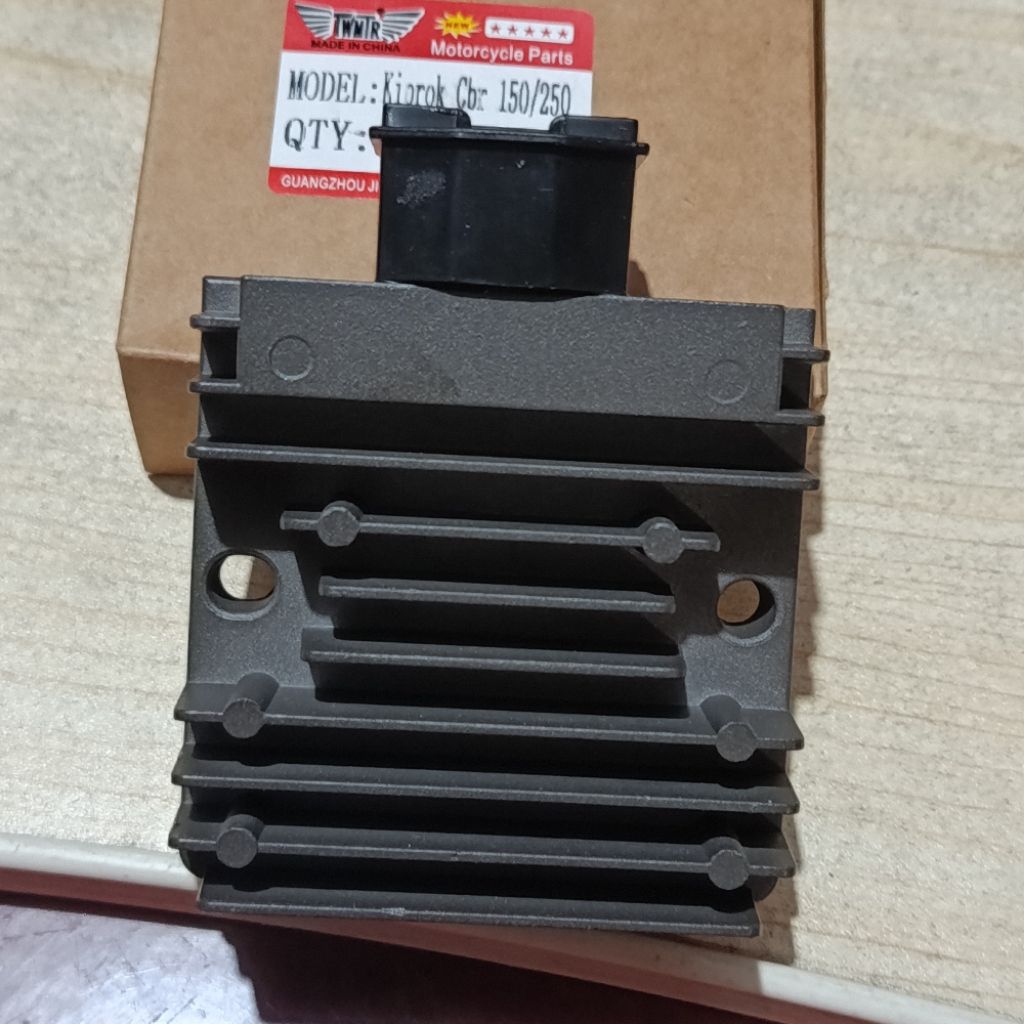 KIPROK REGULATOR HONDA CBR 250 R FI INJEKSI KYJ K33 CBU THAILAND