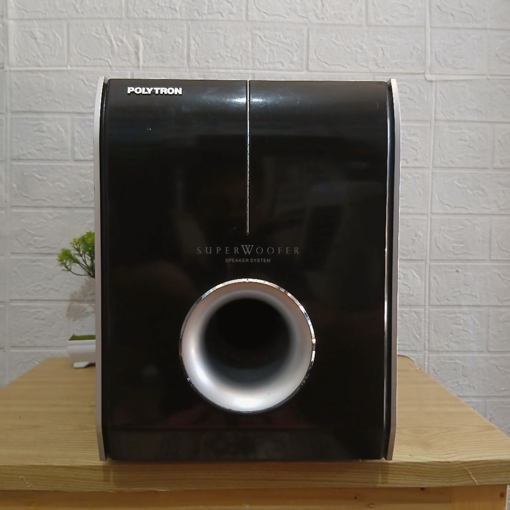 Speaker Subwoofer polytron 8 inch