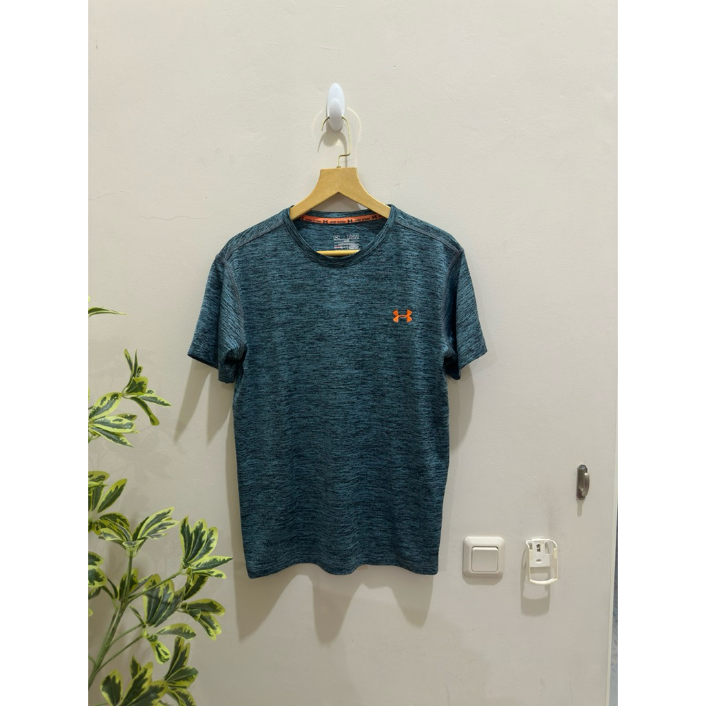 Kaos Jersey Olahraga Under Armour Preloved