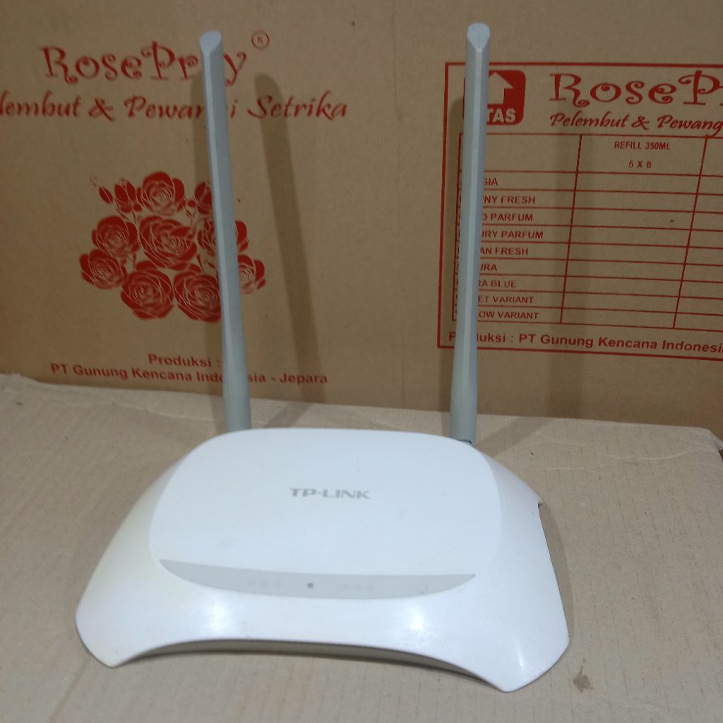Router Tenda/TP-LINK rusak
