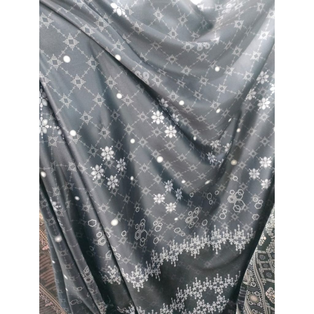 kain Armani silk meteran - harga/0,5m  - kain Armani silk motif bunga - kain Armani silk premium