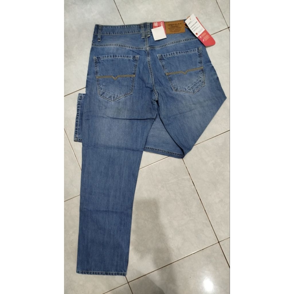 Celana jeans original sisa gudang
