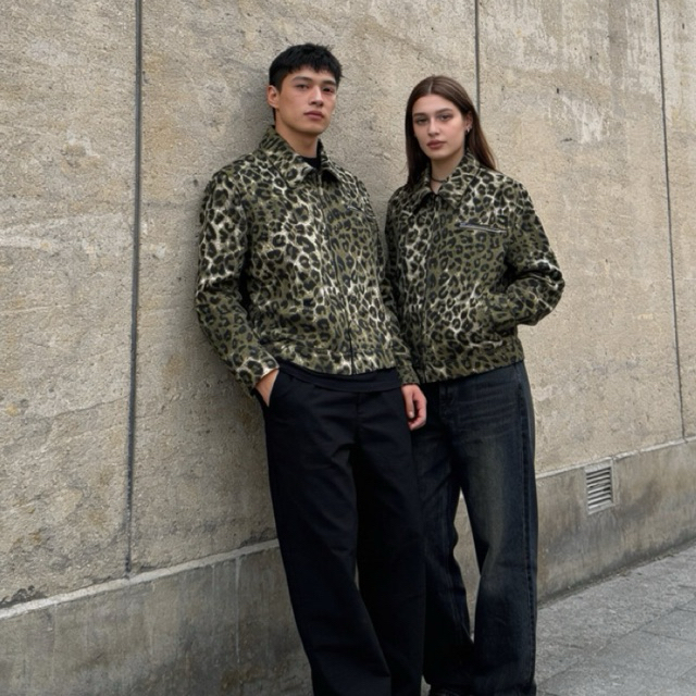 OUSE Zafa work jacket pattern leopard jaket boxy motif macan ranting unisex
