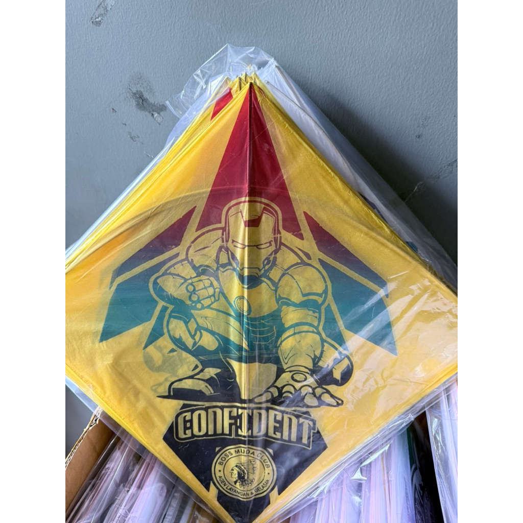 Layangan sukhoi standar confident isi 50pcs motif campur