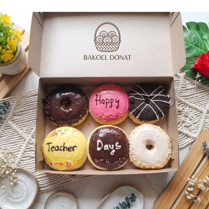 Donat ultah isi 6/ Donat karakter (bisa request toping dan tulisan)