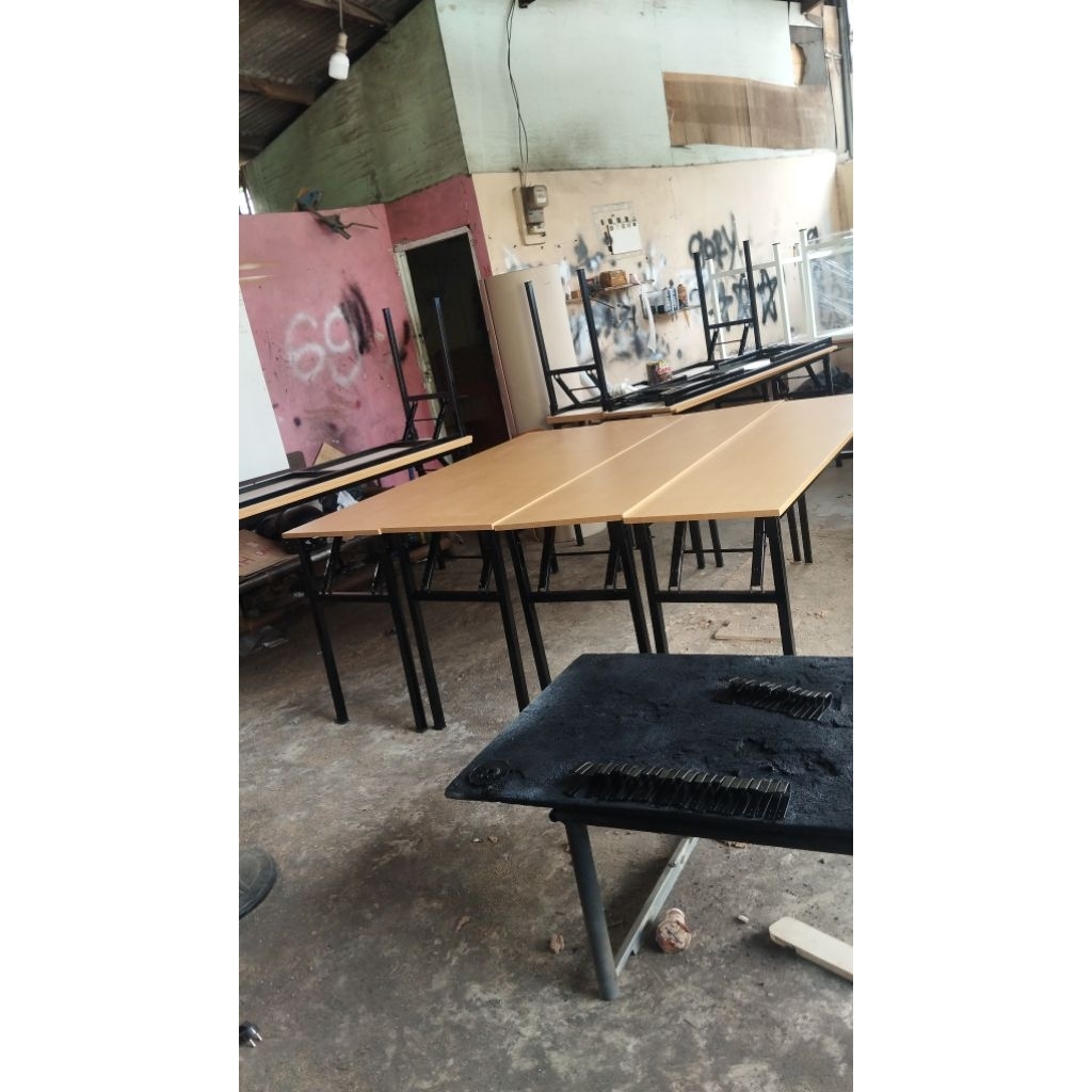 meja lipat ibm ukuran 180*45*75