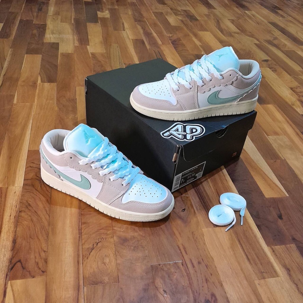 ( Abuy project ) Sepatu Sneakers Nike Air Jordan 1 Low Guava Ice