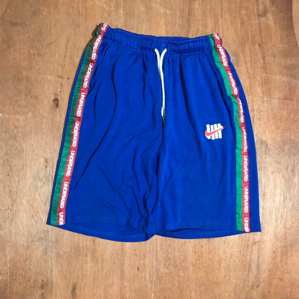 celana Nik3 undefeated short pants ukuran L