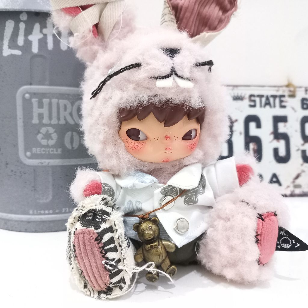 BAJU hirono little hare plush pendant outfit kemeja rabbit