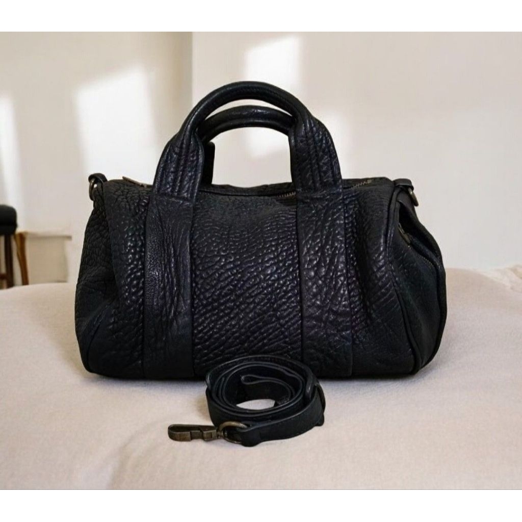 TAS KULIT BRAND ALEXANDER WANG