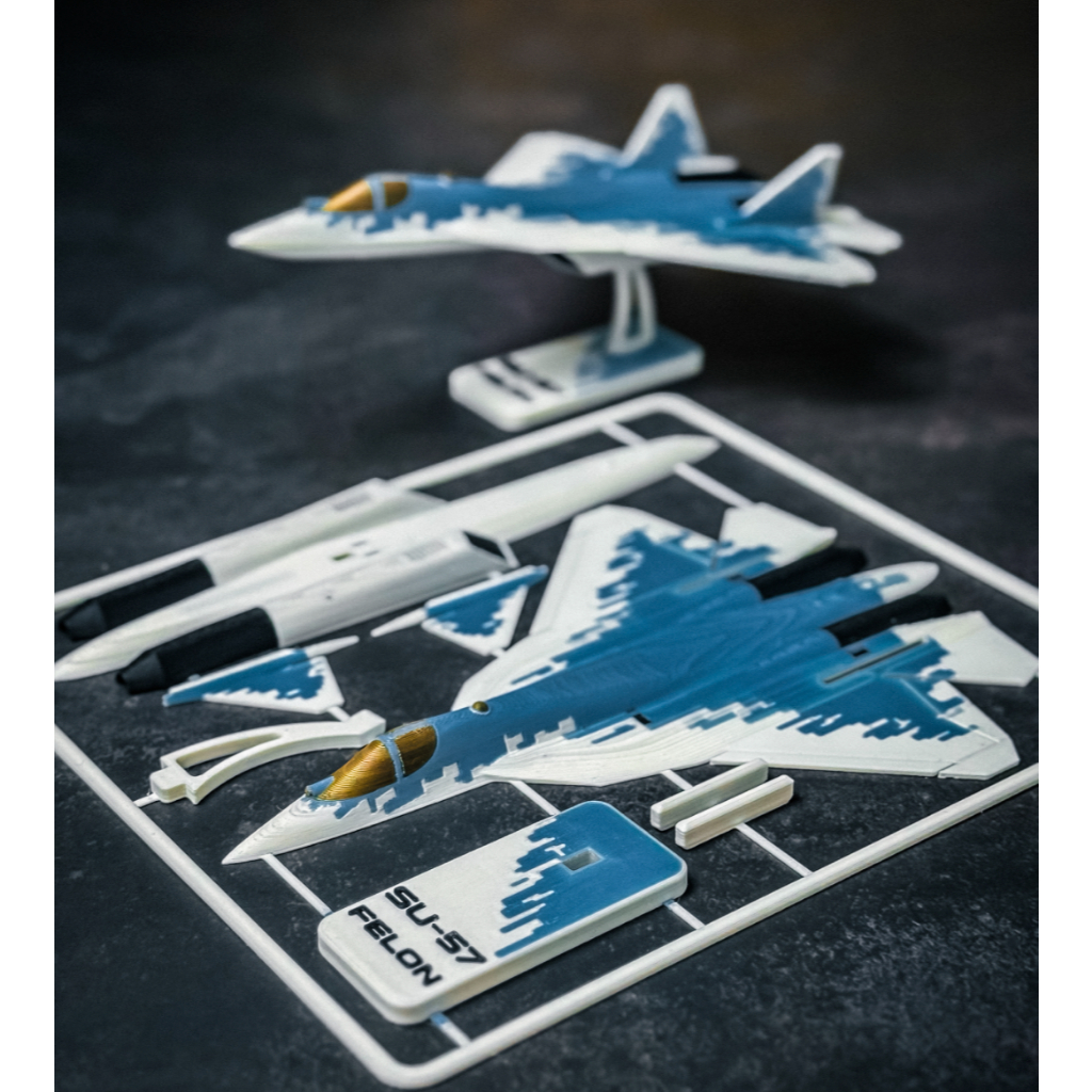 SU-57 Felon Plane Kit Card - Model Kit Pesawat DIY - Pajangan Meja Aviasi Stealth Detail