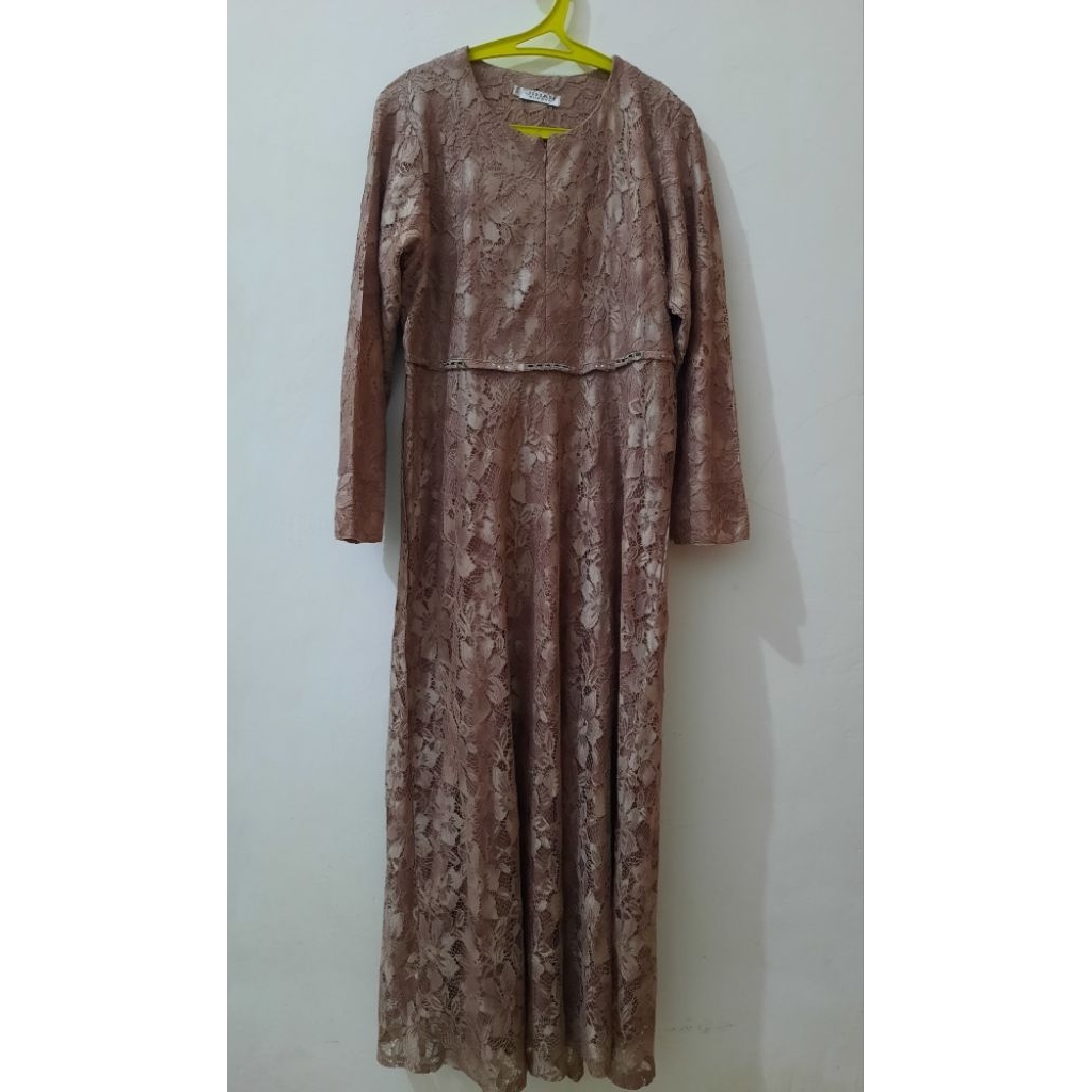 PRELOVED DRESS BRUKAT MOCCA
