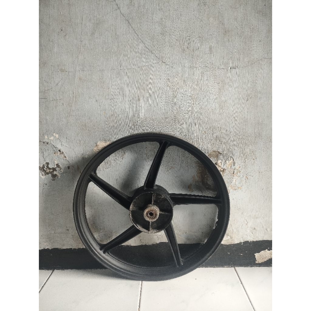velg belakang Supra 125 Supra X Revo original