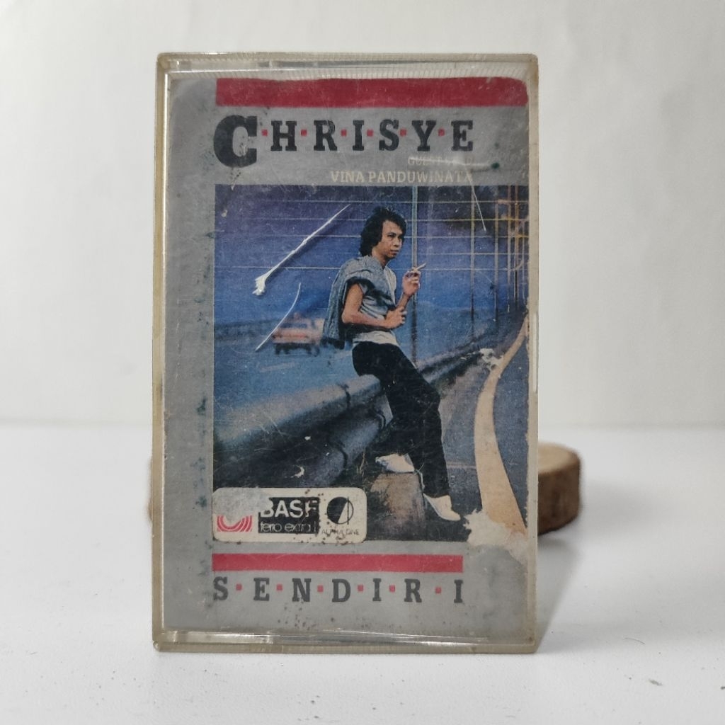 kaset pita chrisye sendiri