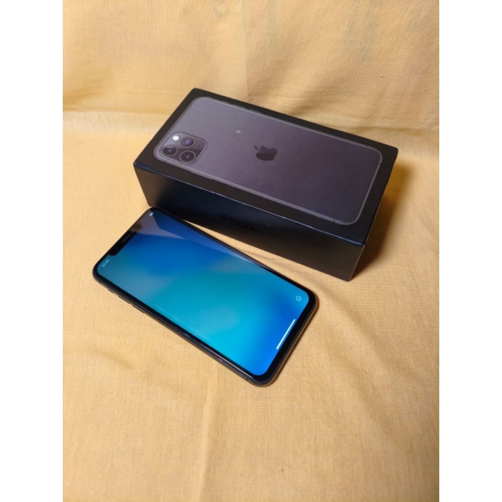 Iphone 11 promax 64gb lock icloud