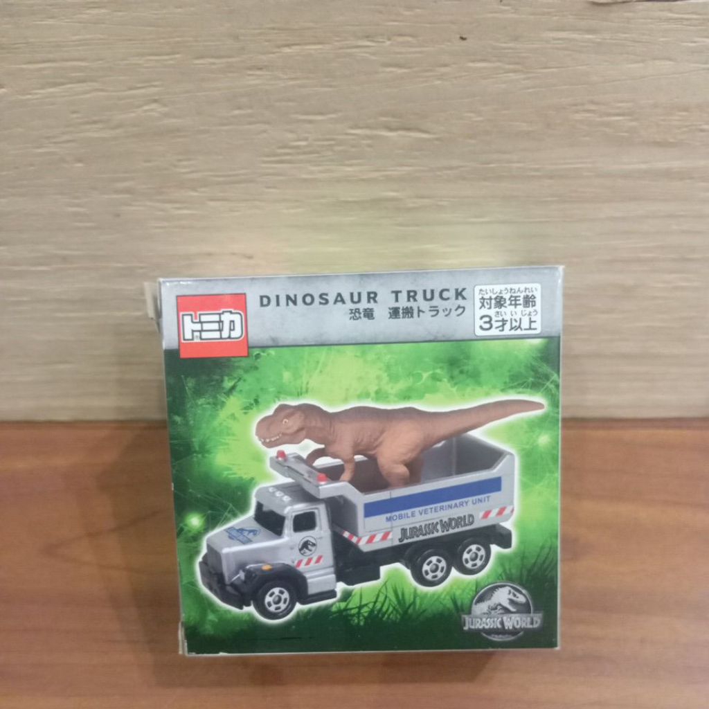 TAKARA TOMY TOMICA JURASSIC WORLD DINOSAUR TRUCK