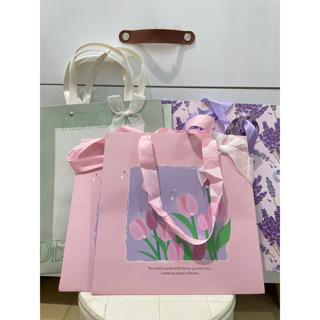 Paper Plastik / Gift bag Premium /Tas Kado/tas sovenir/souvenir lucu/paperbag pink/paper bag parfum/