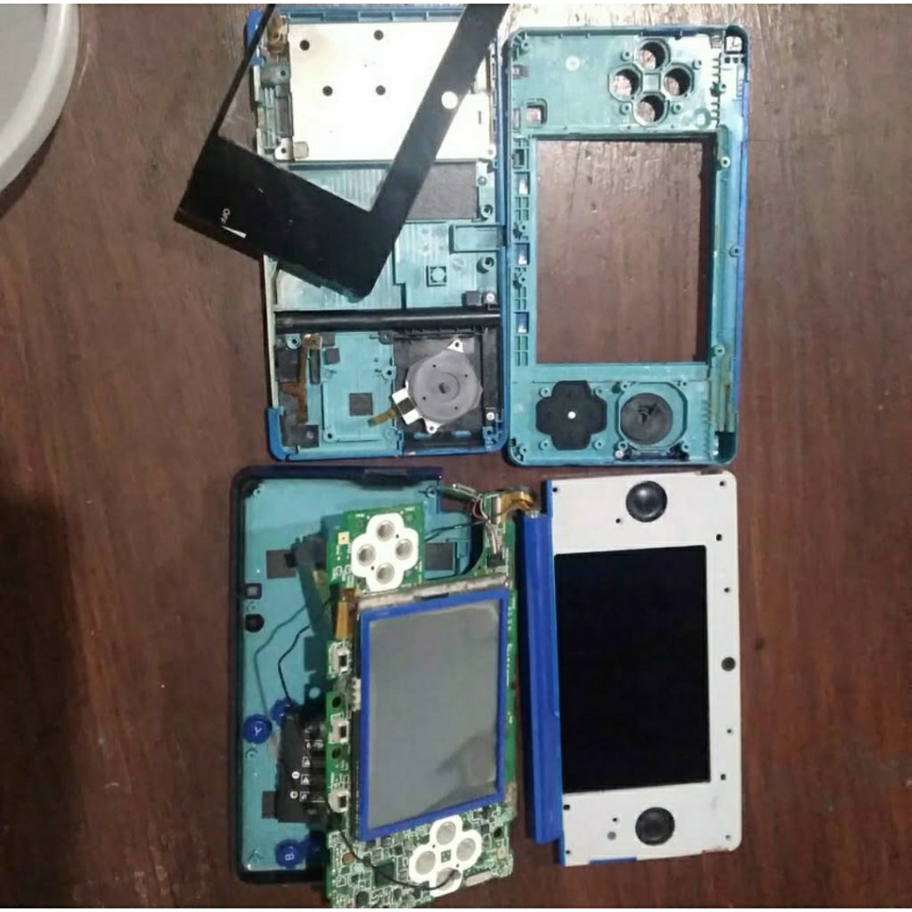 nintendo 3ds rusak/bahan mikir