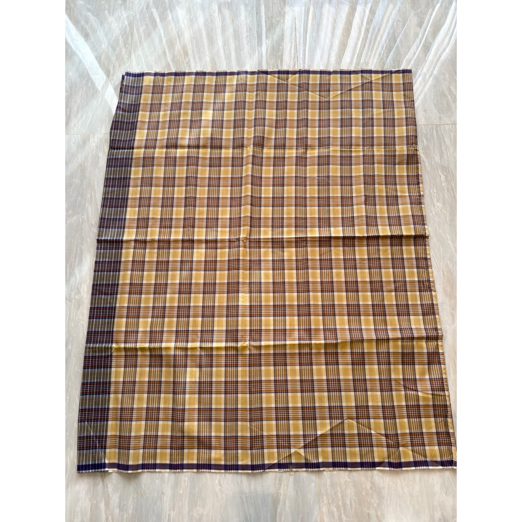 Sarung Tenun Jadul Motif Kotak Original Buatan Indonesia