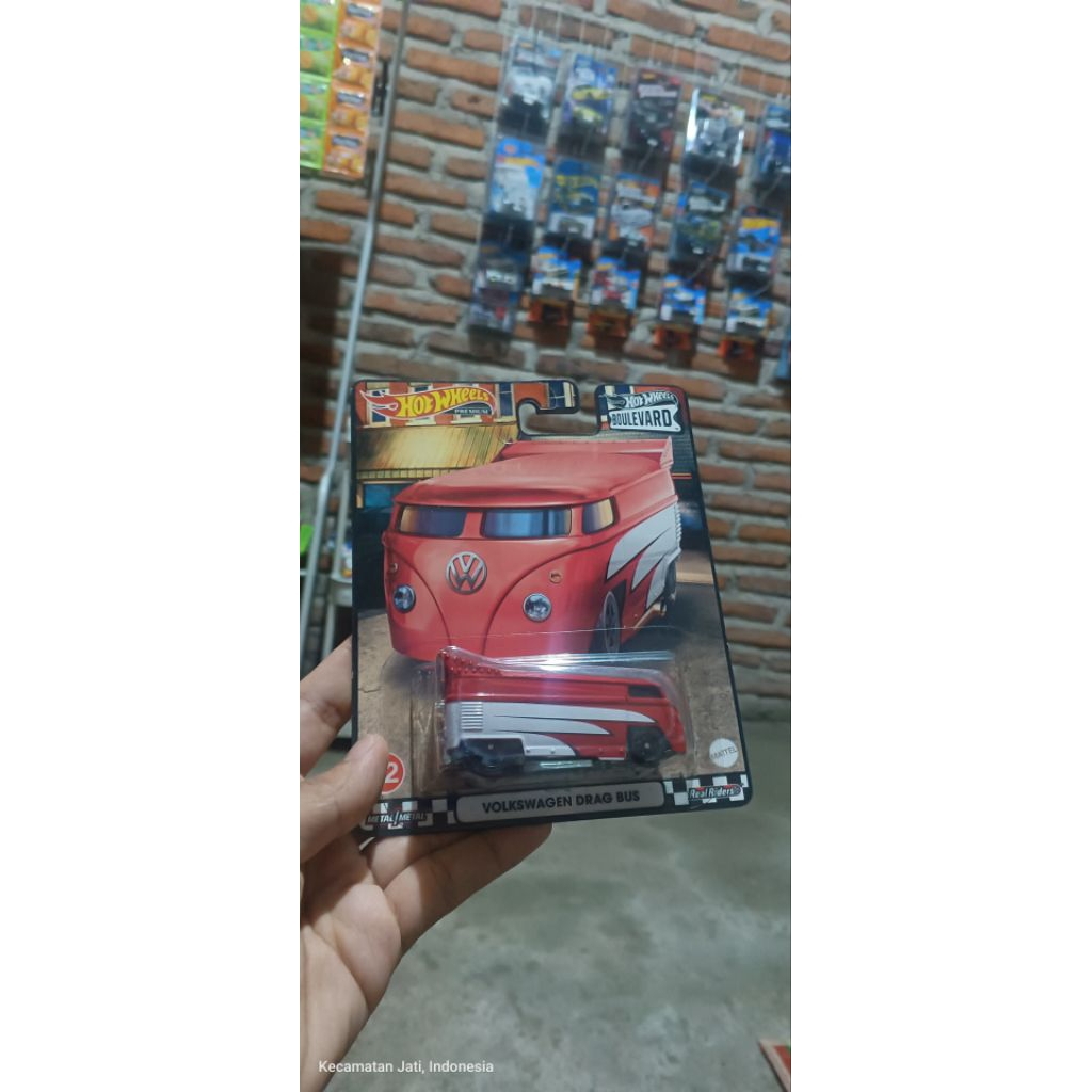Volkswagen drag bus