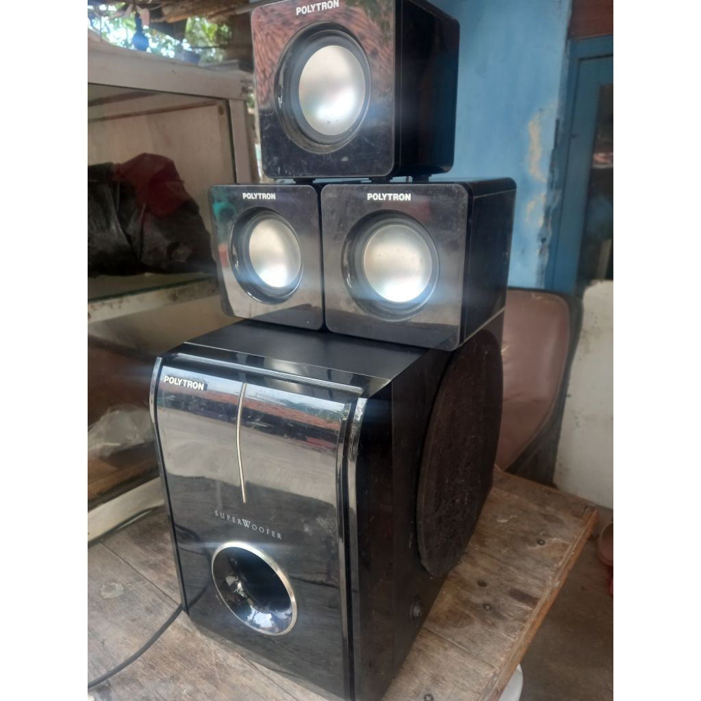 SUBWOFER AKTIF POLYTRON SUARA MANTAB