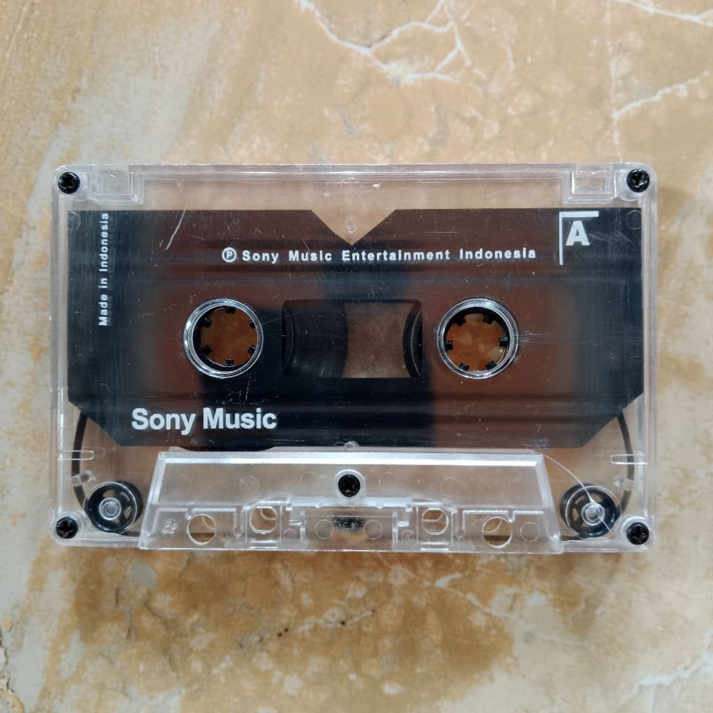 Kaset pita Audy - 18
