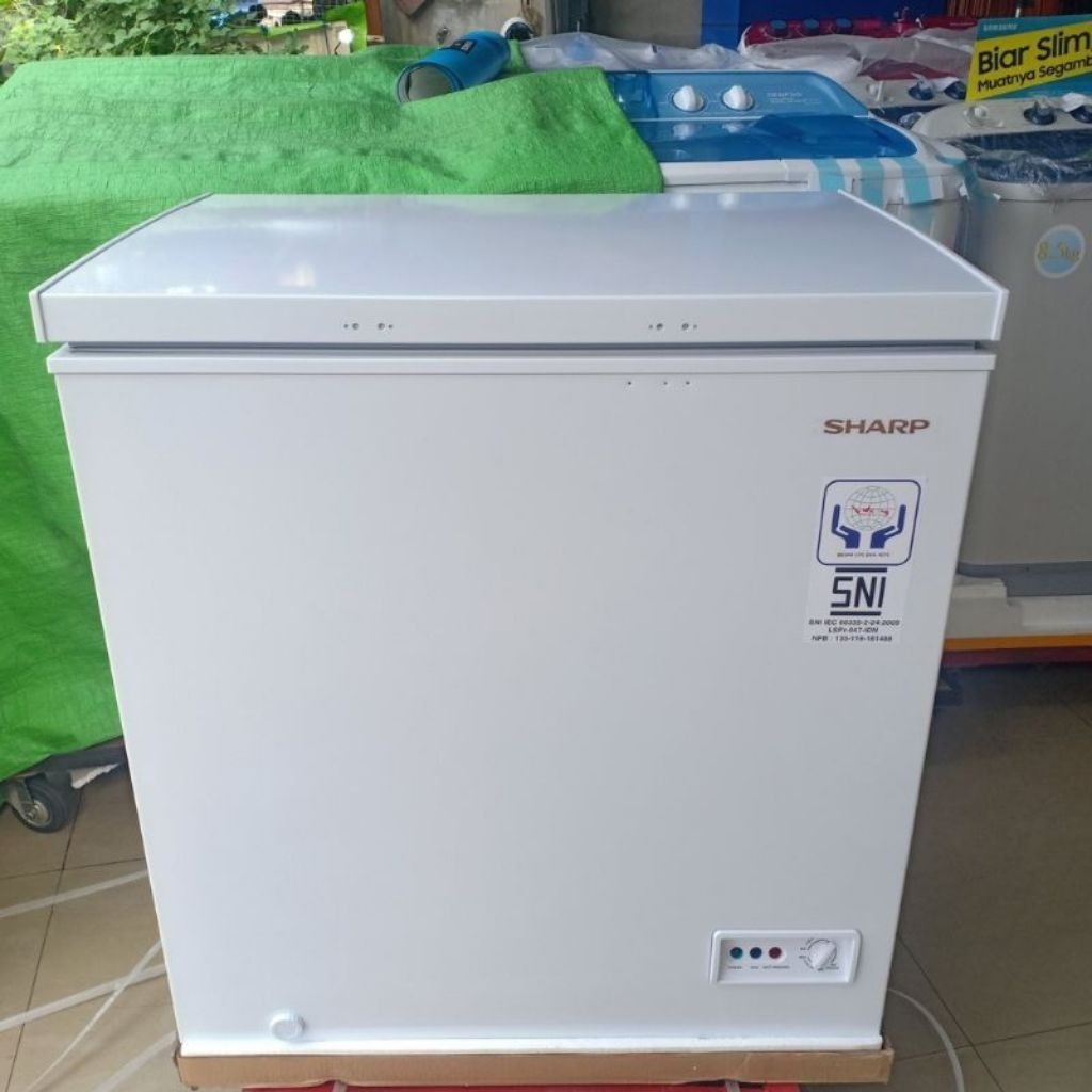 SHARP Chest Freezer 150 Liter Box Freezer FRV-150X FRV-210 FRV-310 Garansi Resmi menggunakan Lampu