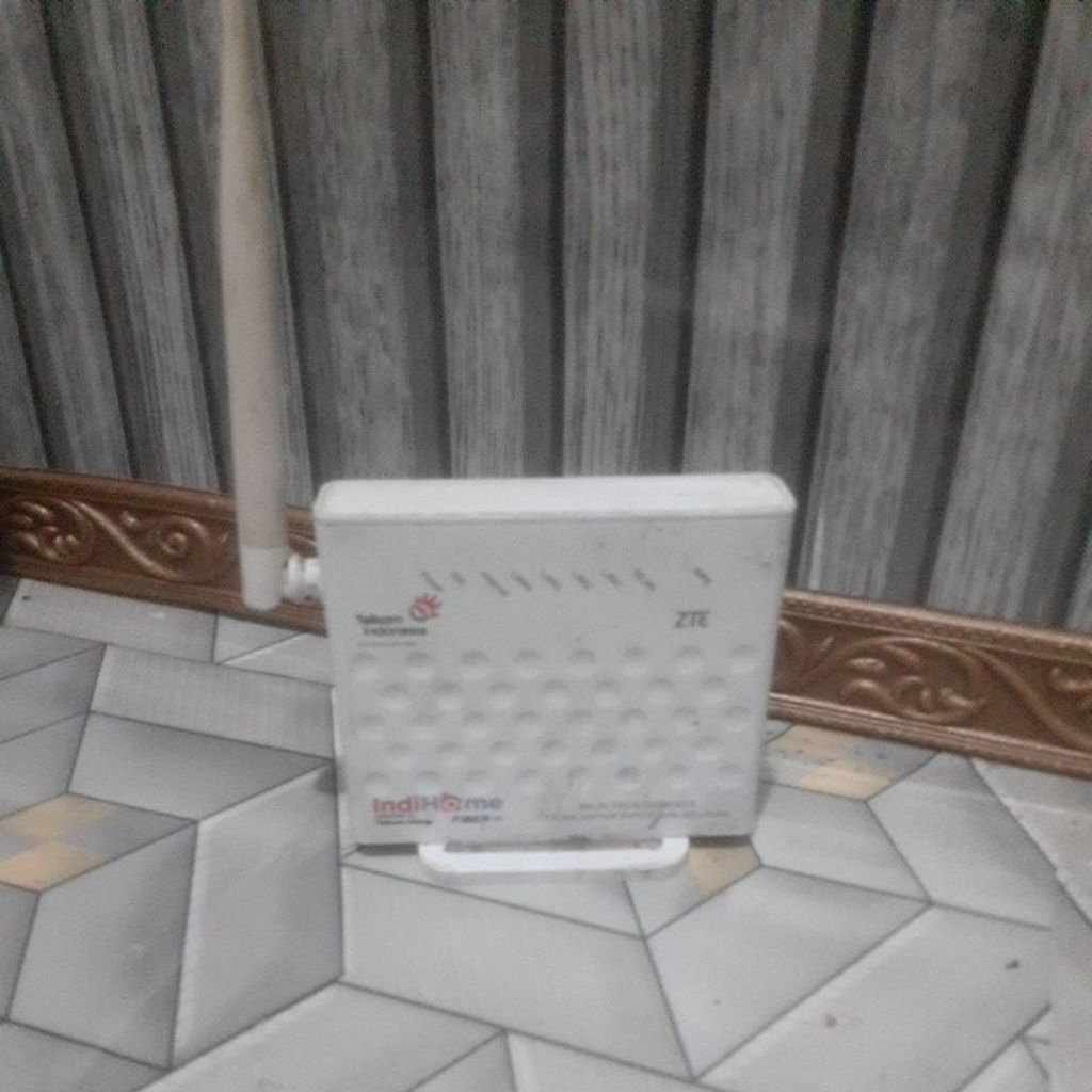 ROUTER ZTE ZXHN H108N BEKAS NORMAL