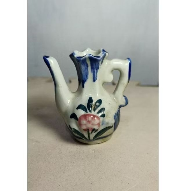 vas guci keramik mini antik jadul vintage