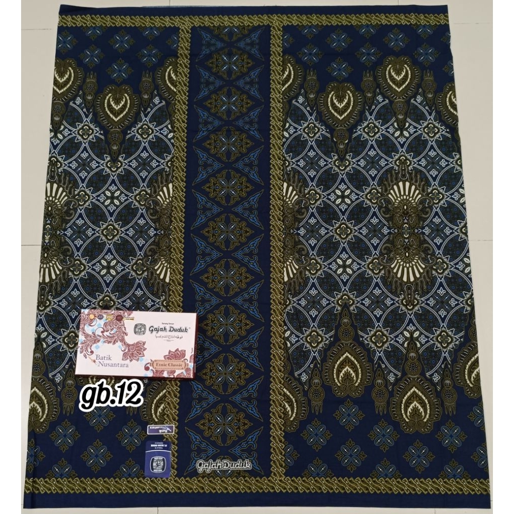 gajah duduk batik