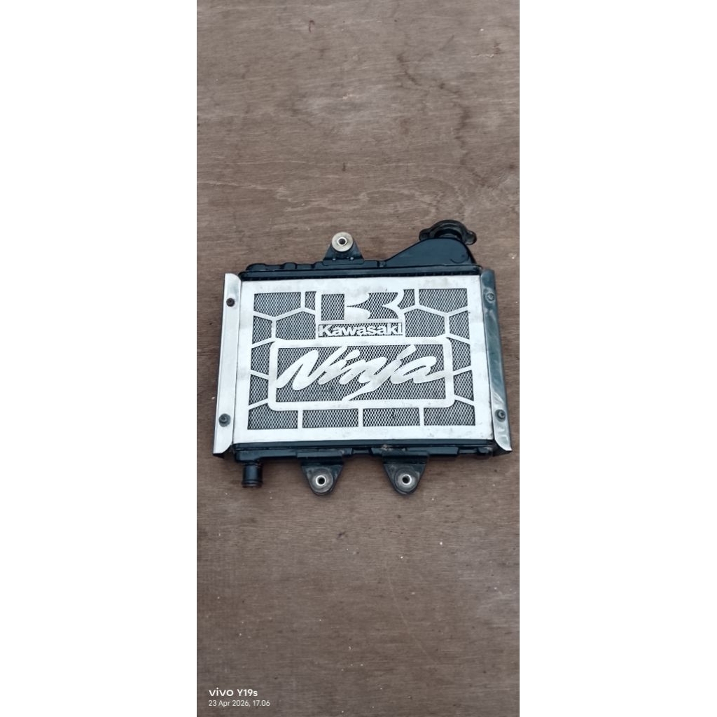 Radiator Pendingin Mesin Kawasaki Ninja R RR SS Original Copotan Motor