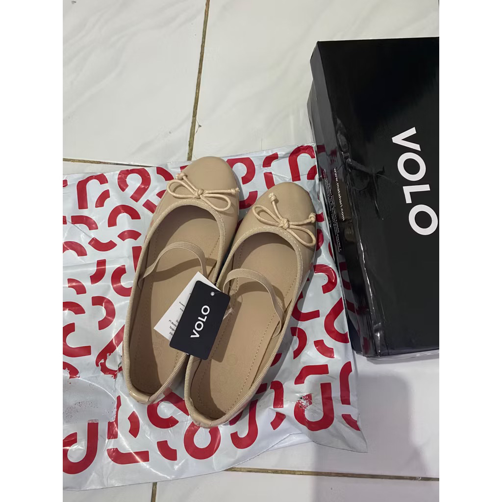 Preloved Sepatu Flatshoes Wanita Volo atau Nevada Original Size 37