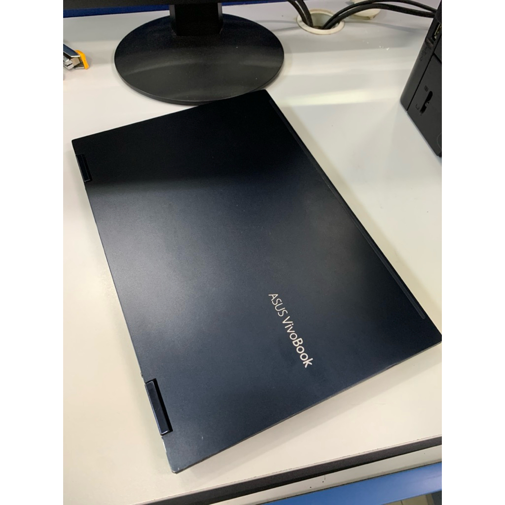 Laptop ASUS Flip 14, 12 256 Amd Ryzen 5 5000 flip 360 derajat touchscreen
