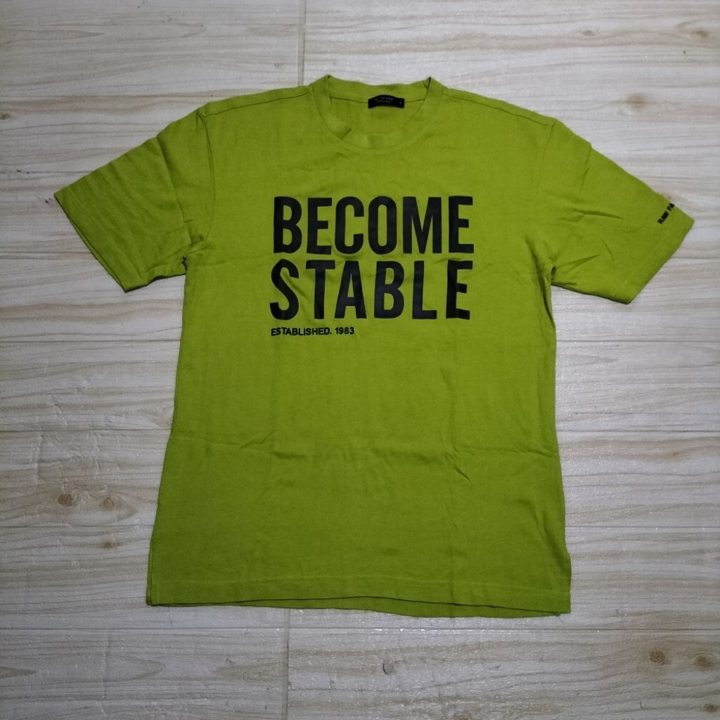 1027. T-shirt Kaos TBJ NEARBY  Size M  LD100