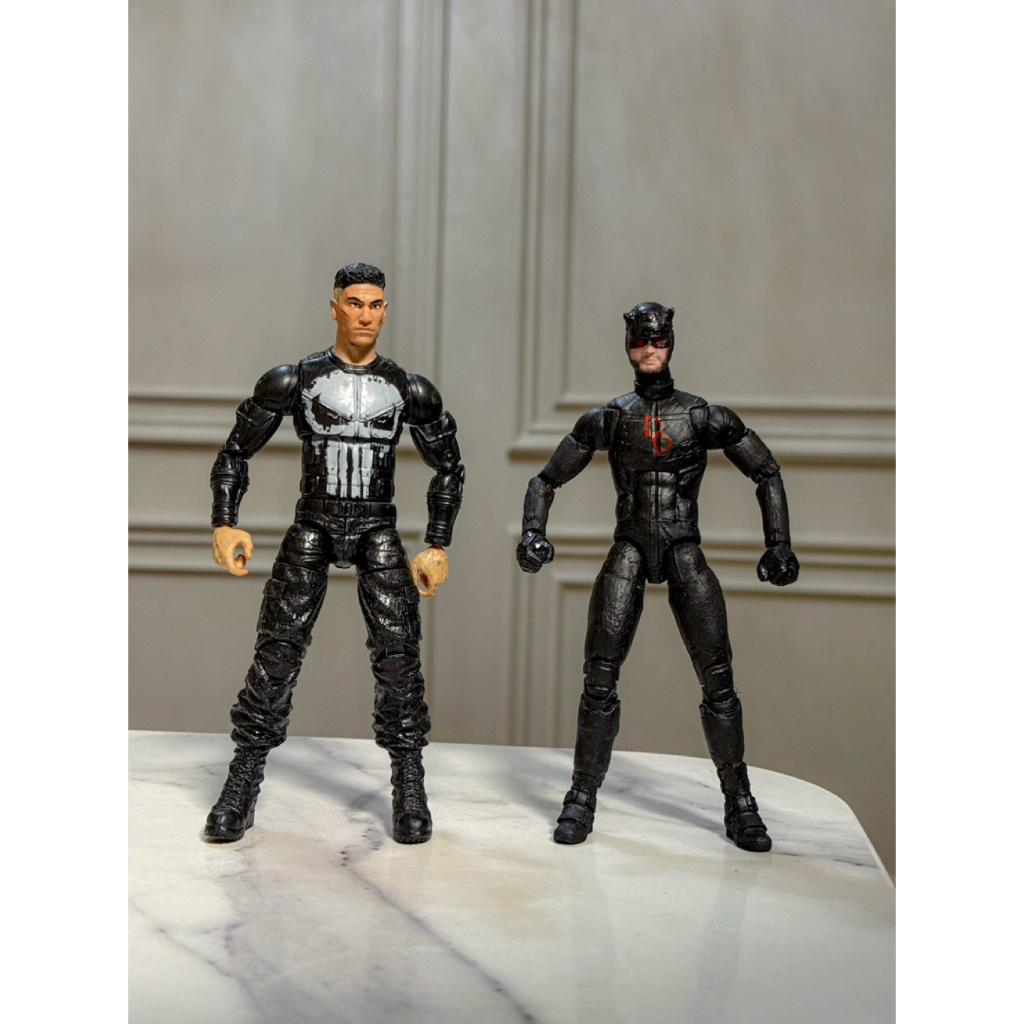 figure punisher daredevil born again black suit spiderman marvel legends