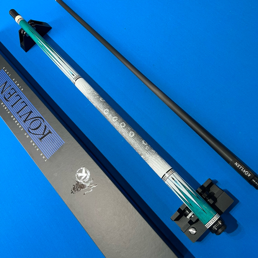 Stick Billiard KONLLEN KL-05F Carbon Cue Leather Grip Low Deflection / Stick Konllen KL-05F
