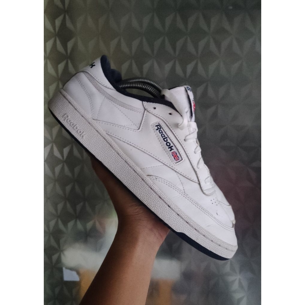 sepatu Reebok SZ 44 second bekas preloved