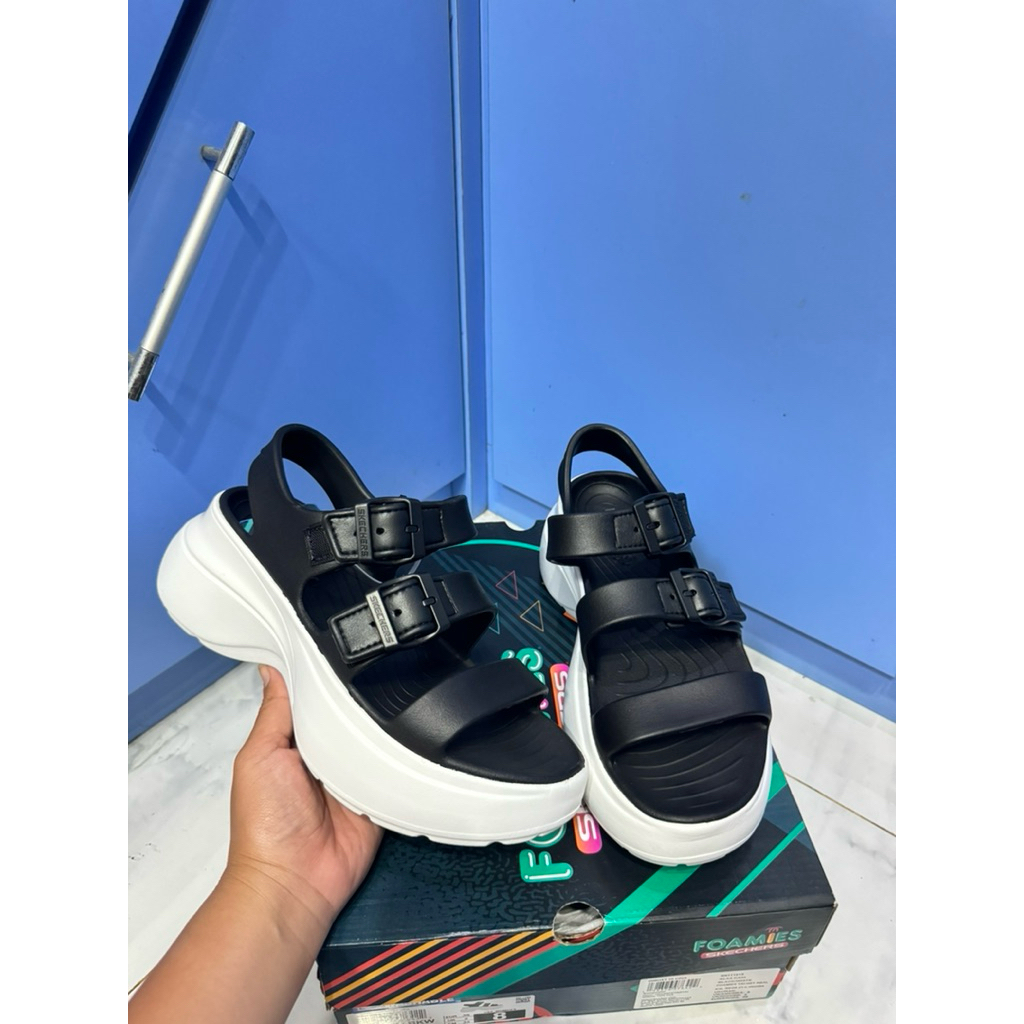 Sepatu Sandal Skechers foamies tinggi hitam mix putih ukuran 38, 39, 40 sale 70% (111619/BKW)