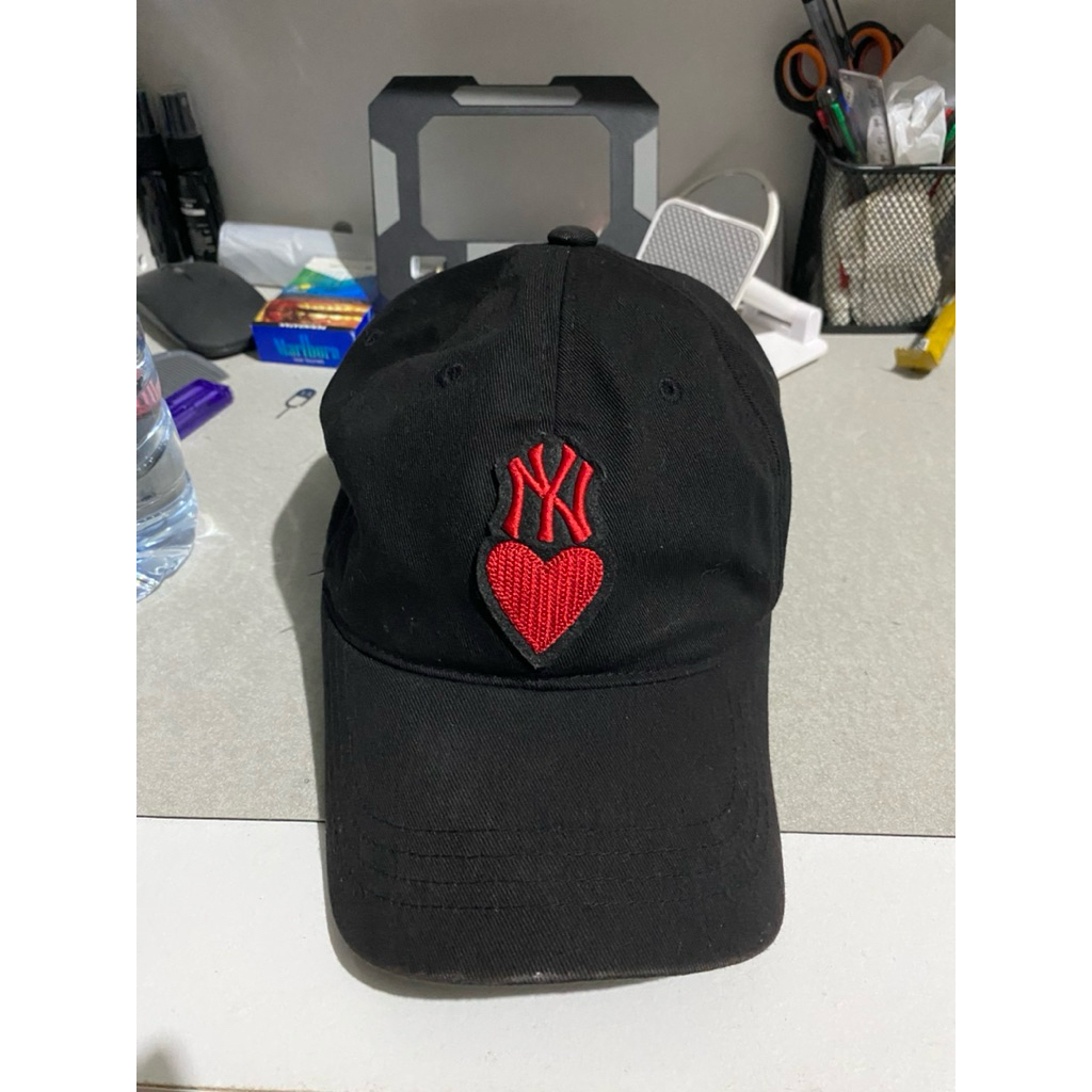 topi ny love