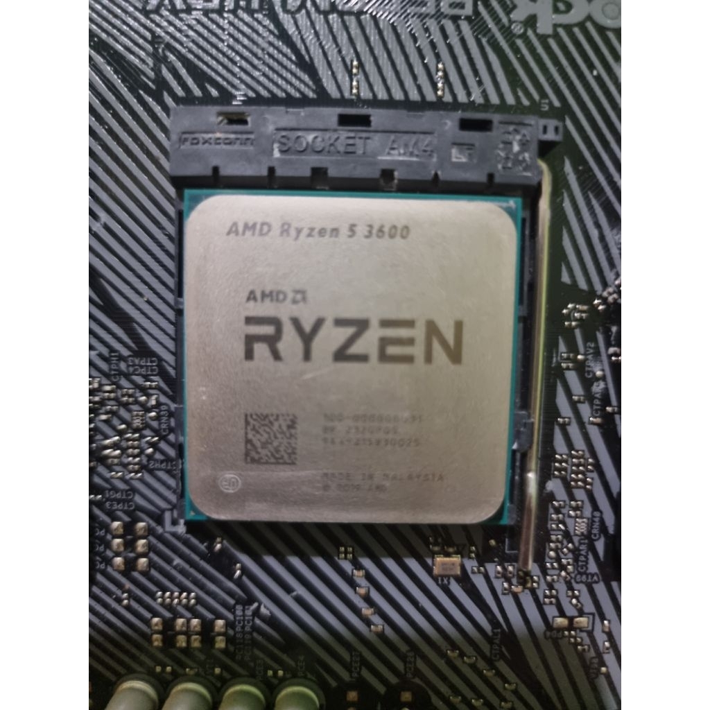 Ryzen 5 3600 Processor CPU 6 Core 12 Thread Socket AM4 Normal Bekas