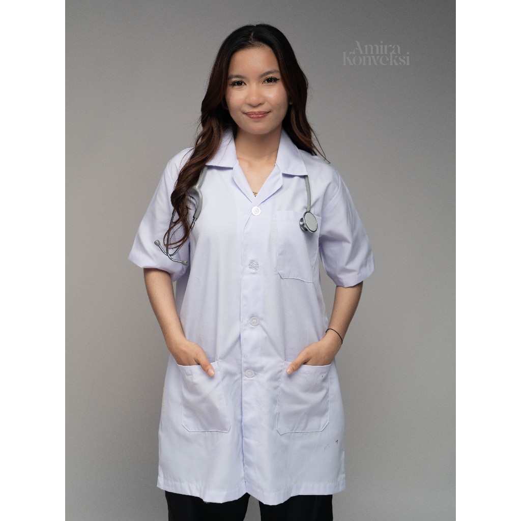 Jas Praktek Dokter | Jas Lab Lengan Pendek Wanita Warna Putih – Saku Depan & Kerah Jas Elegan