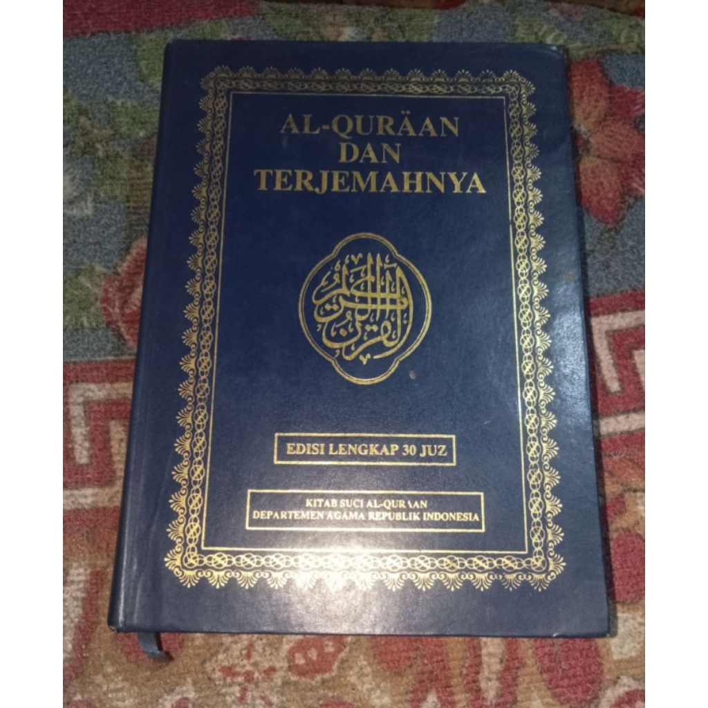 Al Qur'an Dan Terjemahannya Edisi Lengkap 30 Juz Mushaf Terjemah Hard Cover Besar