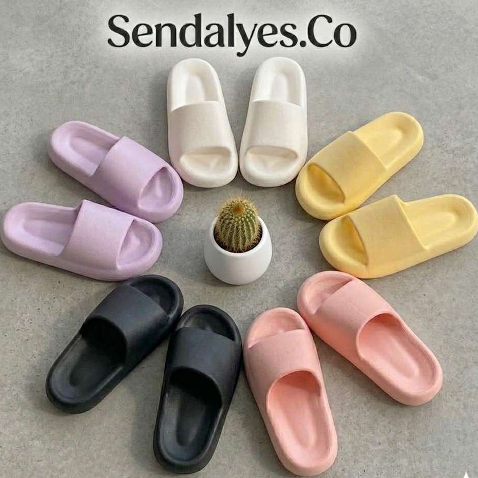 Sandal Rumah Empuk Anti Slip Sandal Karet Wanita Sandal Selop Wanita Lucu
