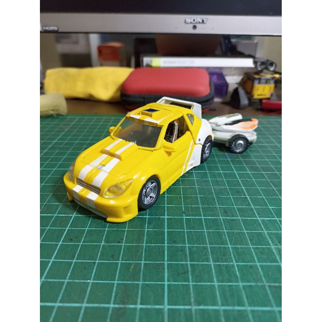 Bumblebee Transformers  Classic Hasbro