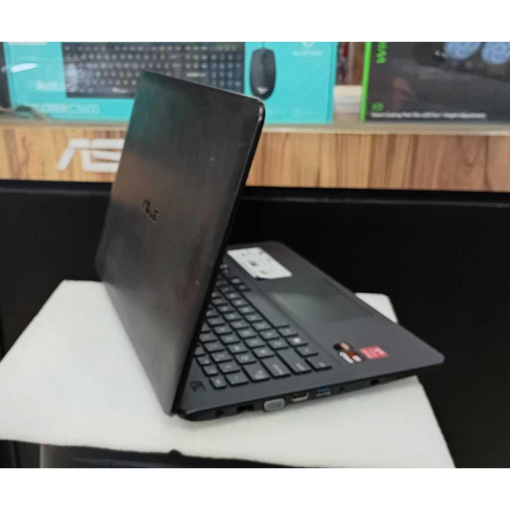 laptop leptop second asus x454y Amd a8-7410 Ram 4gb Hdd 500 gb 14 ic siap pakai