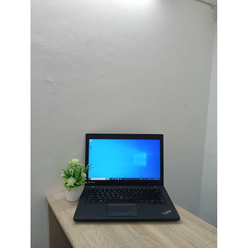 LAPTOP LENOVO THINKPAD T450/CORE i5-5gen/RAM 8GB/SSD 256GB