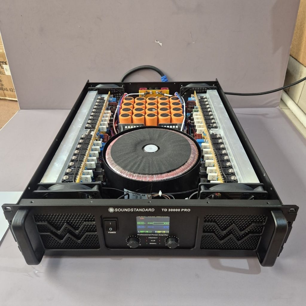 Power Class TD Soundstandard TD 30000 Pro Power 2 Channel Class TD