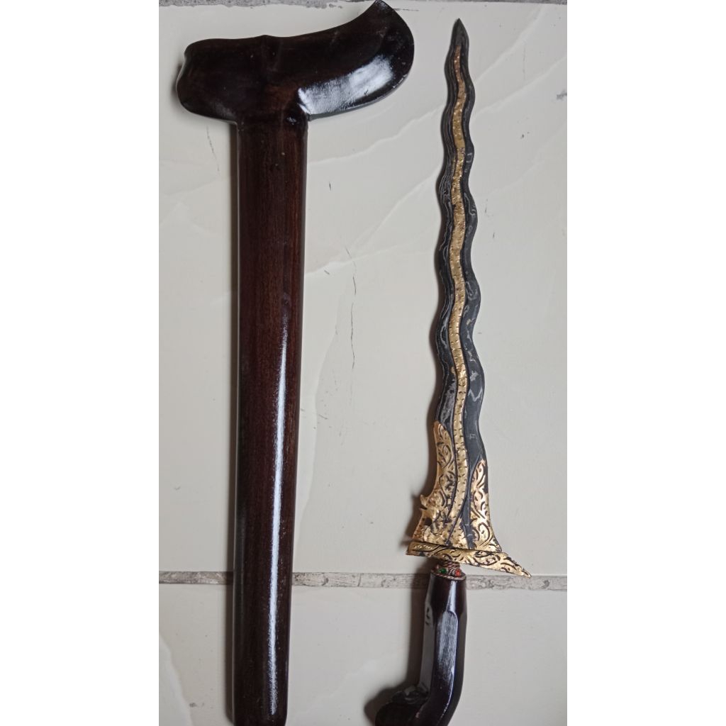 Keris Nogo kinatah