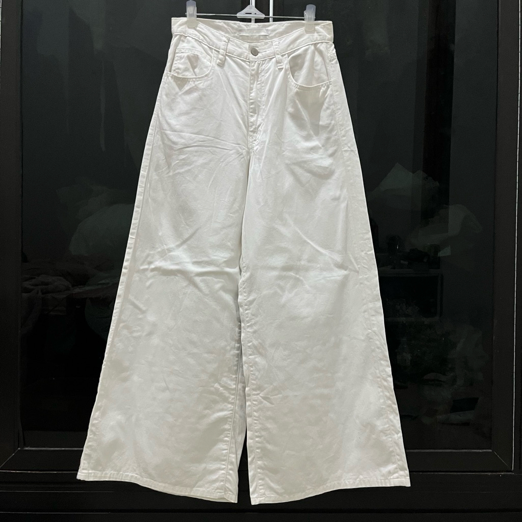 Uniqlo Kulot Katun Super Wide Leg Broken White